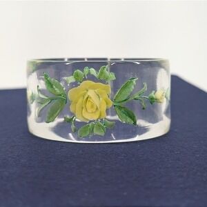 VTG Clear Lucite Bangle Bracelet Yellow Rose Painted Botanical Garden Party 9"